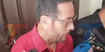 DIRECTOR DISTRITAL DE EDUCACIÓN INFORMA QUE SE TRABAJA DE MANERA REGULAR EN LABORES EDUCATIVAS EN ESTA GESTIÓN.