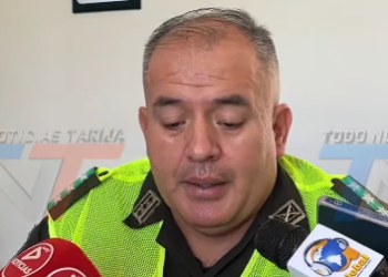 ¡TRES ACCIDENTES EL FIN DE SEMANA! MINIBÚS ATROPELLA A MADRE Y SU HIJA DE 4 AÑOS, TAXI EMBISTE A OTRA MUJER Y MOTOCICLISTA RESULTA HERIDA EN COLISIÓN.