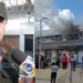 FUERTE INCENDIO EN LA NUEVA TERMINAL GENERA PÁNICO: EL SINIESTRO SE ORIGINÓ EN EL SEGUNDO PISO, EN UN LOCAL DE POLLOS.
