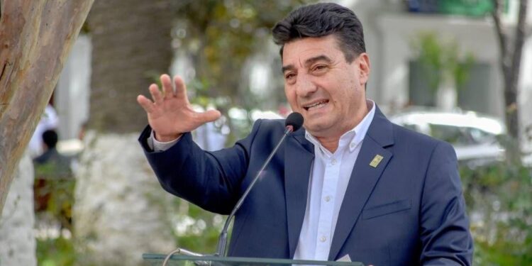 Johnny Torres es reelegido como alcalde de Tarija
