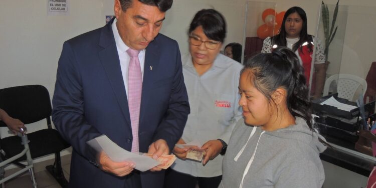 El Gobierno Autónomo Municipal de Tarija dio inicio al pago del Bono Municipal dirigido a personas con discapacidad grave y muy grave