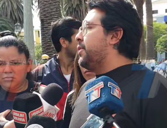 UNIVERSITARIOS NIENGAN ACUERDO CON RECTOR ANTE PETICIONES.