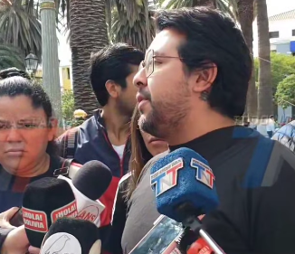 UNIVERSITARIOS NIENGAN ACUERDO CON RECTOR ANTE PETICIONES.