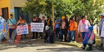 Trabajadores del SEDECA inician paro indefinido.