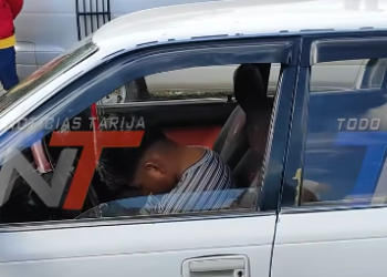 CONDUCTOR FUE ENCONTRADO EN PRESUNTO ESTADO DE EBRIEDAD DORMIDO EN SU VEHÍCULO.