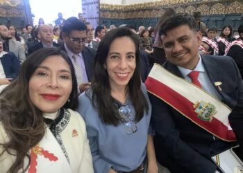 Gobernadora de Tarija María René Soruco Campero, la noche de este sábado participa en sucre de la denominada “Noche en Blanco” en el centro histórico de la ciudad.