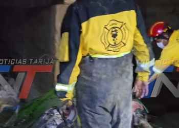 MUNICIPIO INSPECCIONA CONEXIONES CLANDESTINAS EN LA VÍBORA NEGRA QUE GENERAN MALOS OLORES Y RIESGOS A LA SALUD