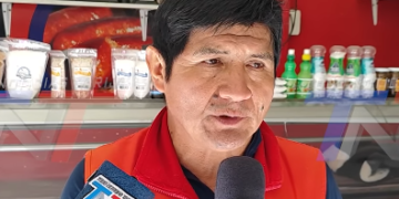 CARNICEROS DE LA AVENIDA BELGRANO DE TARIJA MANTIENEN PRECIOS ENTRE 66 Y 72 BOLIVIANOS Y LAS VENTAS SIGUEN EN DESCENSO.