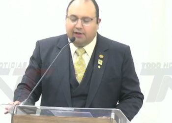 Imposición de la Medalla San Pablo al Mons. Javier del Río.