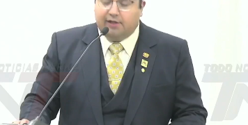 Imposición de la Medalla San Pablo al Mons. Javier del Río.
