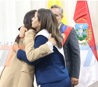 La Gobernadora del Departamento de Tarija, Dra. María René Soruco Campero, recibió la “Distinción Honorífica” de la Universidad Católica Boliviana San Pablo, en reconocimiento a su histórica elección como la Primera Gobernadora del Departamento y su liderazgo en la vida política tarijeña
