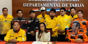 Un día histórico para el voluntariado en Tarija, la gobernadora del Departamento, María René Soruco junto a grupos de bomberos voluntarios, en conferencia de prensa presentaron el proyecto de ley departamental del Bombero Voluntario, la cual fue remitida a la Asamblea Legislativa Departamental de Tarija ALDT, para su aprobación.