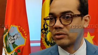 La Gobernadora de Tarija, María René Soruco, el Vicegobernador, Gonzalo Ávila y autoridades departamentales, recibieron en una visita oficial al Embajador de China en Bolivia, Wang Liang.