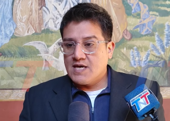 FUNCIONARIOS DE LA CASA DE LA CULTURA LLEVAN CASI CUATRO MESES SIN COBRAR SUELDOS. CONFÍAN EN UNA SOLUCIÓN JUNTO A NUEVAS AUTORIDADES.