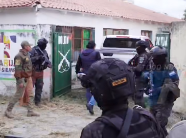 UN CAPITÁN DE INTELIGENCIA DE LA POLICÍA SABÍA, DÍAS ANTES, DEL PLAN PARA ASESINAR A MAURICIO ARAMAYO.