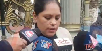 ASOCIACIÓN DE ESPOSAS REALIZAN PRONUNCIAMIENTO PIDIENDO GARANTÍAS Y RENUNCIA DE MINISTRO POR CONFLICTOS ANTE FALTA DE EQUIPAMIENTO