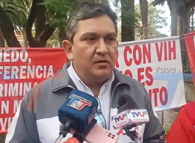 COMITE DE LUCHA CONTRA EL VIH PREOCUPADO POR SIFRA DE 31 CASO EN ESTA GESTIÓN ORGANIZA CHARLAS DE CONCIENTIZACION.