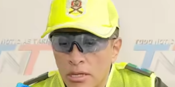 F@LLEC€ EN EL HOSPITAL CONDUCTOR QUE CHOCÓ CONTRA UN VEHÍCULO ESTACIONADO