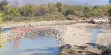 A RAÍZ DE UNA DENUNCIA SOBRE LA PRESUNTA EXTRACCIÓN DE ÁRIDOS DEL RÍO GUADALQUIVIR POR PARTE DEL MUNICIPIO, SE INFORMÓ QUE LOS TRABAJOS CORRESPONDERÍAN AL ENCAUCE DEL RÍO PARA EL MANTENIMIENTO DEL PUENTE SAN MARTÍN.