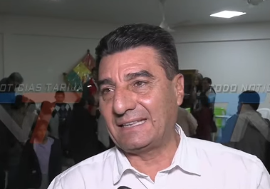 Ante la crisis Alcalde de Tarija llega a los barrios para priorizar obras de acuerdo a las necesidades.