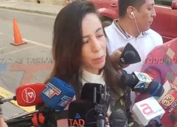 GOBERNADORA INFORMA PROYECTOS EN EL QUE SE TRABAJA, TAMBIÉN SE REFIERE AL TEMA DEL HOSPITAL GENERAL.