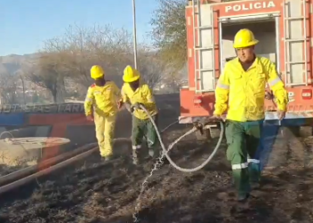 INCENDIO AL INTERIOR DE LA PLANTA DE TRATAMIENTO DE AGUA POTABLE SAN JACINTO, EN TABLADA EL RODRO EN LA SUBIDA DEL GALLINAZO.