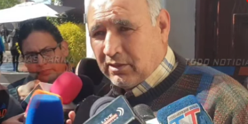 EJECUTIVO DEL AUTOTRANSPORTE PESADO INFORMA QUE CONTINUAN LAS FILAS A FALTA DE DIÉSEL.