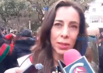 GOBERNADORA PARTICIPÓ EN LA OFRENDA FLORAL COMO PARTE DE LOS ACTOS PROTOCOLARES POR ESTE 4 DE JULIO.