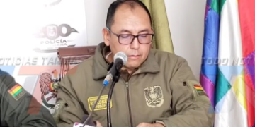 TRES PERSONAS FUERON APREHENDIDAS TRAS EL HALLAZGO DE UN ARMA DE AIRE COMPRIMIDO, EQUIPOS DE COMUNICACIÓN, RADIOS Y PRENDAS DE TIPO MILITAR EN LA REQUISA DE UN VEHÍCULO.