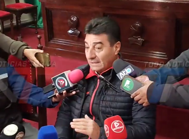 ALCALDE INFORMA SOBRE INCENDIO EN LA COMUNIDAD DE EL CHURQUIS; AL MOMENTO, 100 HECTÁREAS DE PASTIZALES FUERON CONSUMIDAS.