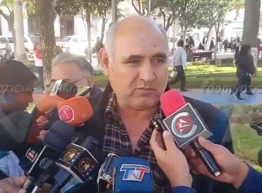 TRANSPORTE PESADO INFORMA QUE CONTINÚA LA ESCASEZ DE DIÉSEL, CON GRANDES FILAS EN LOS SURTIDORES, Y PIDE AL GOBIERNO UNA PRONTA SOLUCIÓN.