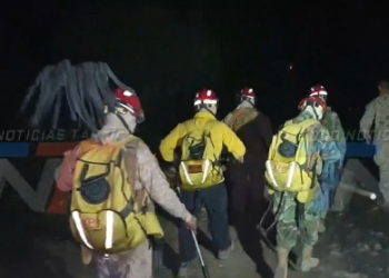 EL FUEGO ESTUVO A SOLO 10 METROS DE ALCANZAR UNA CASA, PERO LA RÁPIDA RESPUESTA DE LOS BOMBEROS VOLUNTARIOS EVITÓ UN DESASTRE