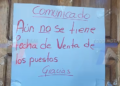 LARGAS FILAS PARA LA VENTA DE PUESTOS DE SANTA ANITA EN LA CALLE COCHABAMBA. COMERCIANTES DENUNCIAN PRESUNTAS IRREGULARIDADES EN LA ORGANIZACIÓN.
