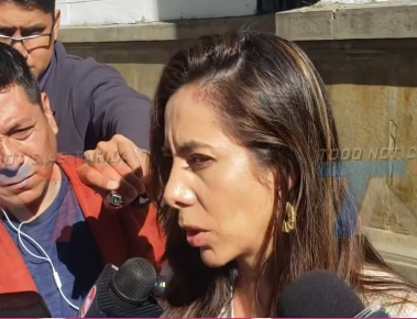 GOBERNADORA DEL DEPARTAMENTO AGRADECE A LAS PERSONAS QUE HICIERON LLEGAR SU APORTE Y A LOS BOMBEROS VOLUNTARIOS QUE COMBATIERON EL FUEGO DURANTE ESTOS DÍAS.