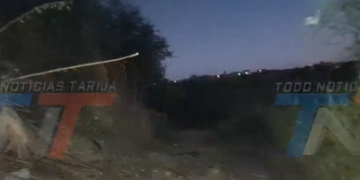 ENCUENTRAN A UNA PERSONA FALLECIDA EN UN BARRANCO DEL BARRIO TABLADITA, BOMBEROS DE LA POLICÍA LLEGAN HACER EL LEVANTAMIENTO DEL CUERPO