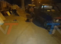 Vecinos retienen a presunto ladrón dentro de una camioneta y advierten con tomar medidas ante nuevos robos