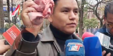 DIRIGENTE BARRIAL EXIGE A DEFENSA DEL CONSUMIDOR REALIZAR CONTROLES AL PRECIO DEL POLLO, YA QUE ESTE PRODUCTO REGISTRA UN INCREMENTO SIGNIFICATIVO Y, HASTA EL MOMENTO, SE DESCONOCE QUIÉN ESTARÁ A CARGO DE ESA INSTITUCIÓN.