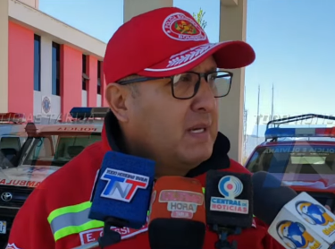 INCENDIO CONSUMIÓ UN DORMITORIO DURANTE LA MADRUGADA EN EL BARRIO ÓSCAR ALFARO