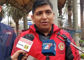 MAESTROS PERJUDICADOS POR IRREGULARIDADES EN PLANILLAS Y FALTA DE PAGO DAN 24 HORAS AL MINISTERIO DE EDUCACIÓN PARA ATENDER SUS DEMANDAS; DE LO CONTRARIO, ANUNCIAN UNA HUELGA DE BRAZOS CAÍDOS. ASEGURAN QUE SON 251 LOS DOCENTES AFECTADOS.