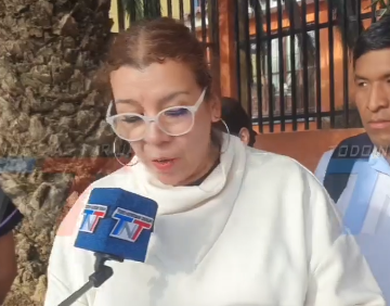 ESTUDIANTES Y DOCENTES DEL CEA ALCALDÍA MUNICIPAL EXIGEN AL ALCALDE CUMPLIR CON EL EQUIPAMIENTO Y REFACCIÓN DE SUS INSTALACIONES
