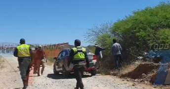 VEHÍCULO IMPLICADO EN EL ROBO DE UNA VIVIENDA FUE PRECINTADO Y REMOLCADO