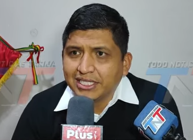 MAGISTERIO URBANO DE TARIJA REALIZA MARCHA EN RECHAZO A LAS MEDIDAS DEL GOBIERNO Y PIDE UN PLAN DE REACTIVACIÓN ECONÓMICA