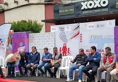 ALCALDÍA REALIZA EL LANZAMIENTO DEL PRE-CODASUR, COMPETENCIA DE AUTOMOVILISMO EN TARIJA