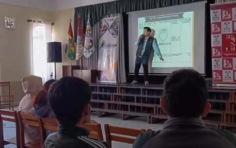 ESTUDIANTES PRESENTARÁN PROYECTOS INNOVADORES EN LA CULMINACIÓN DEL PROGRAMA “EMPRENDIENDO DESDE EL COLE”