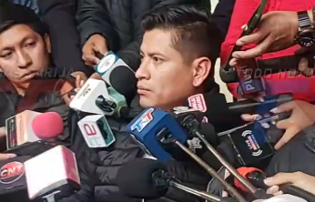 TRANSPORTE, CONCEJO MUNICIPAL Y DIRECCIÓN DE INGRESOS PRESENTAN DECRETO PARA EL CAMBIO DE RADICATORIA DEL SECTOR TRANSPORTE TARIJEÑO